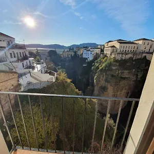 Balcones Del Tajo 2 론다
